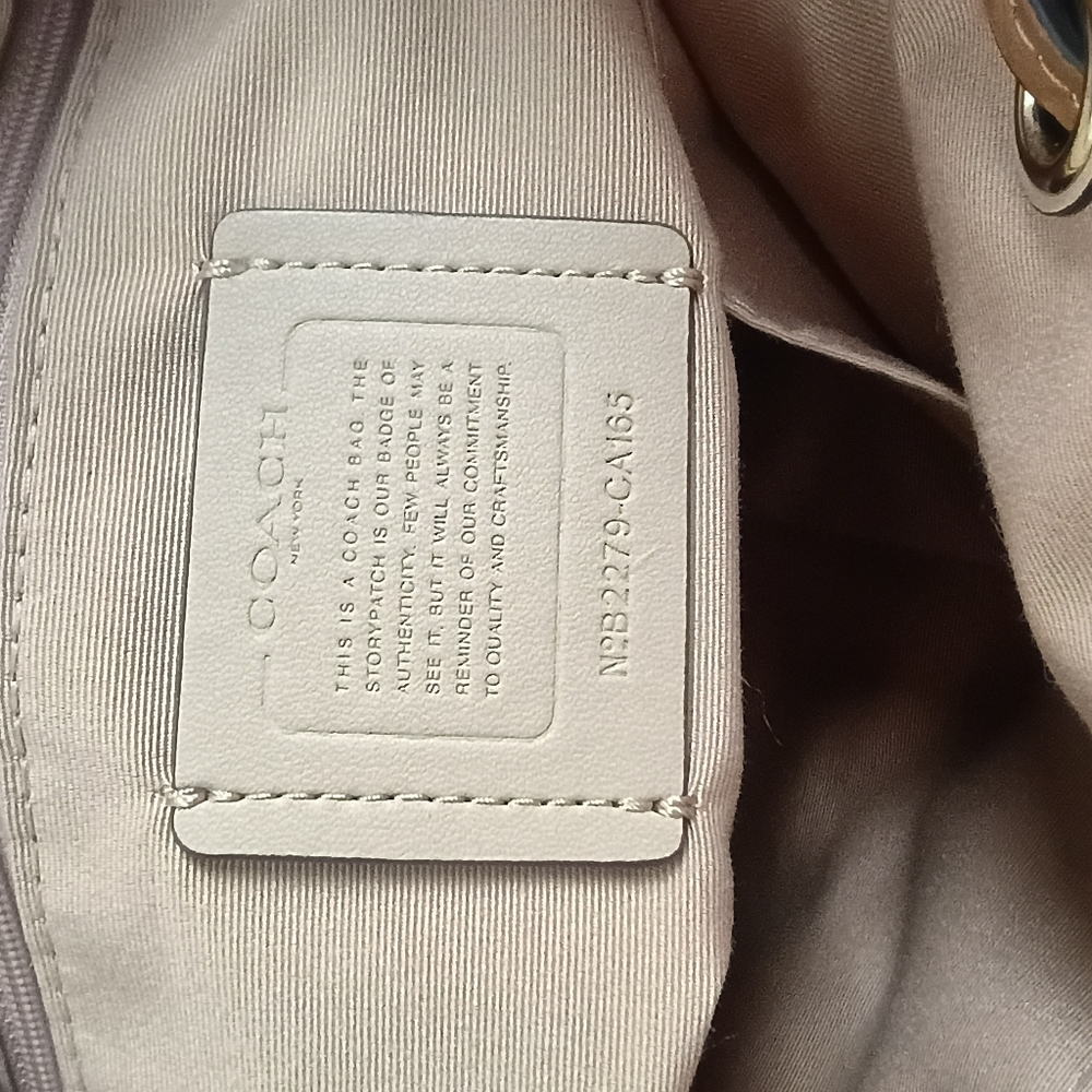 Coach  Andy Tote W/Horse & Carriage Logo With Pebbled Leather In Chalk NWT - Picture 12 of 14